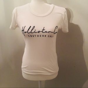 Hollister graphic t-shirt in white. XS